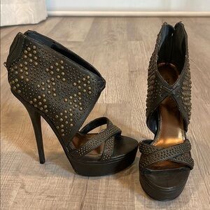 Metallic dark Green and Gold High Heel Stilettos with Studded Design